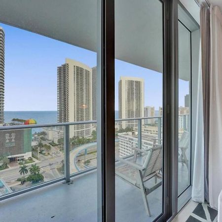 Amazing Apartments At H Beach House Голливуд Экстерьер фото