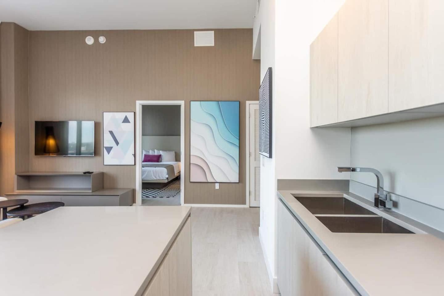 Amazing Apartments At H Beach House Голливуд Экстерьер фото