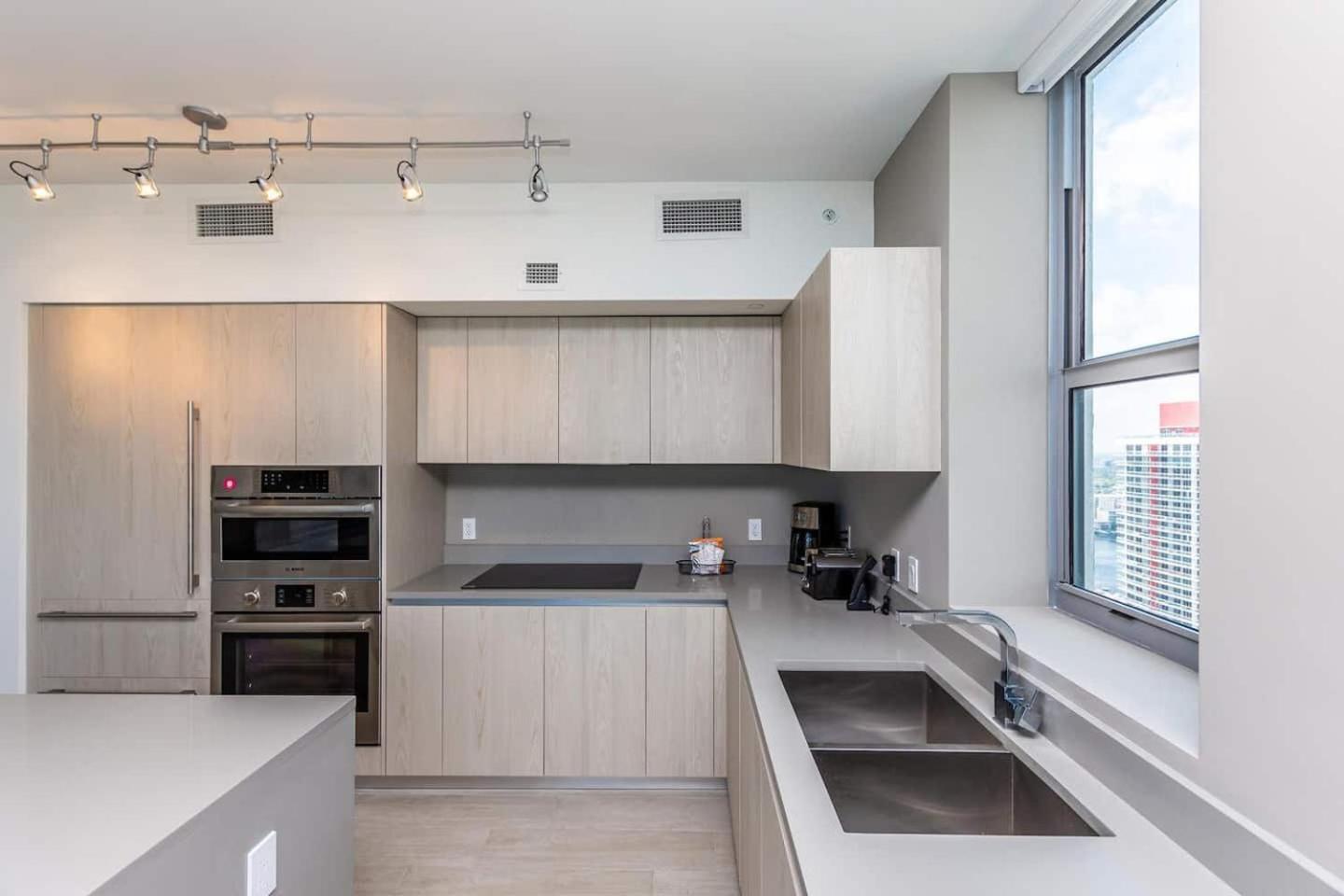 Amazing Apartments At H Beach House Голливуд Экстерьер фото
