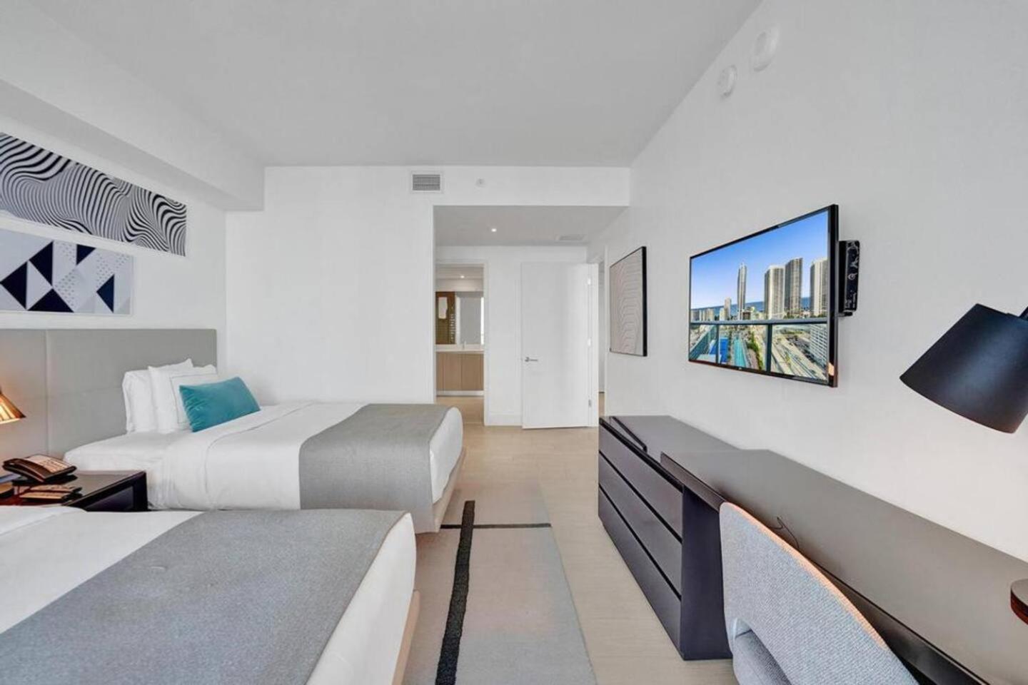Amazing Apartments At H Beach House Голливуд Экстерьер фото