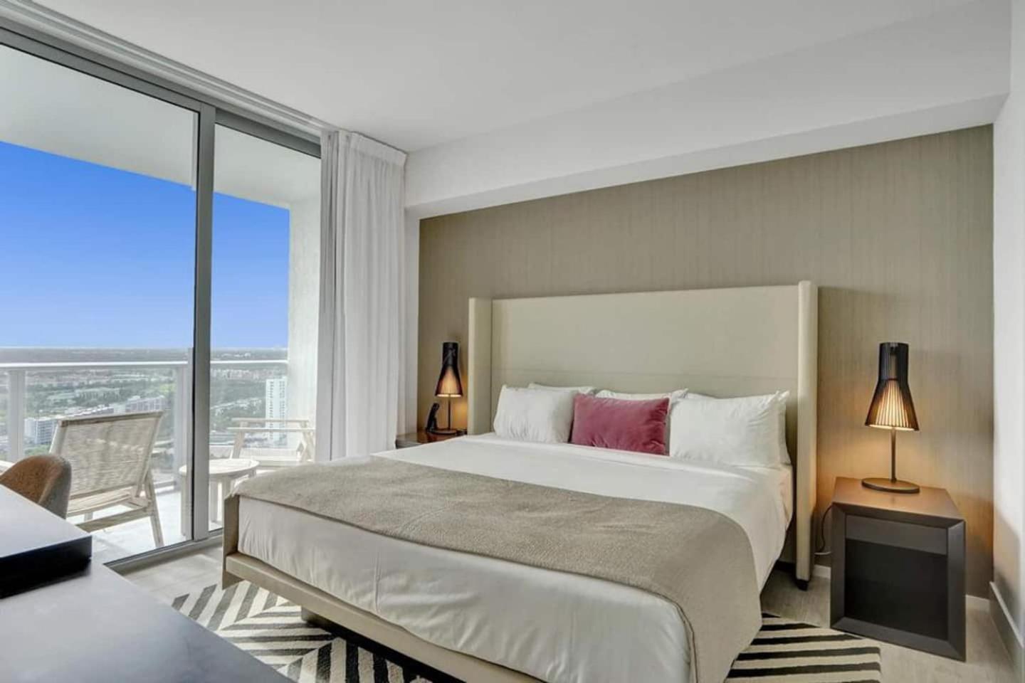 Amazing Apartments At H Beach House Голливуд Экстерьер фото