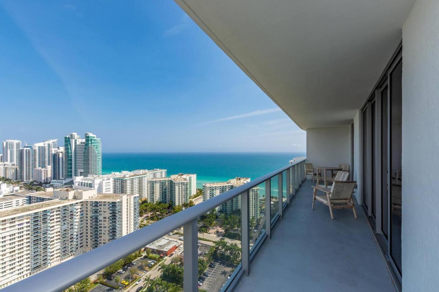 Amazing Apartments At H Beach House Голливуд Экстерьер фото